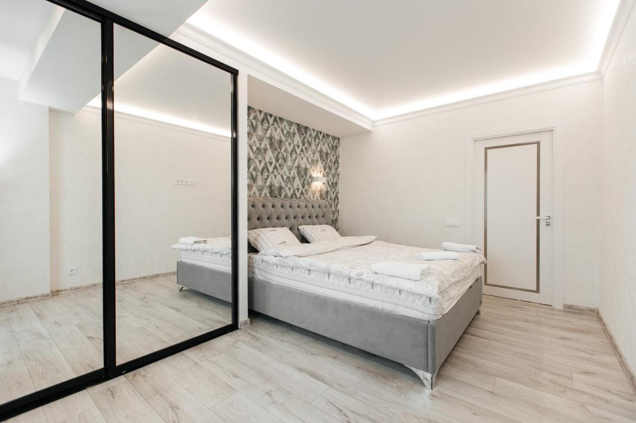 Luxury Apartment Кишинев Екстериор снимка
